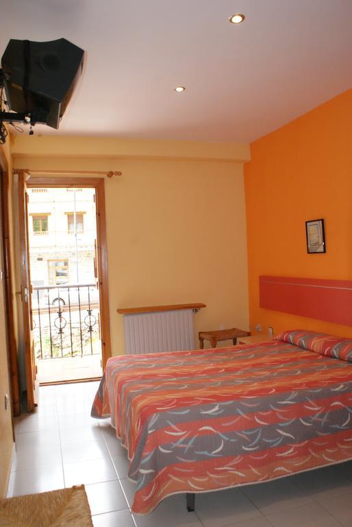 Hostal Los Valles Bielsa Zewnętrze zdjęcie