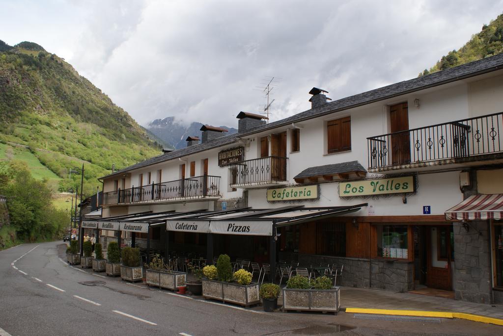 Hostal Los Valles Bielsa Zewnętrze zdjęcie
